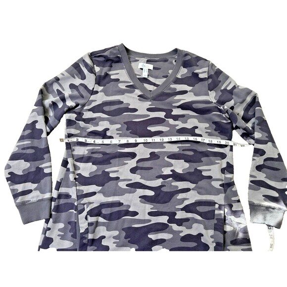 D Co Active Women's Camouflage Pullover Tunic Grey Medium with Pockets - Picture 3 of 9